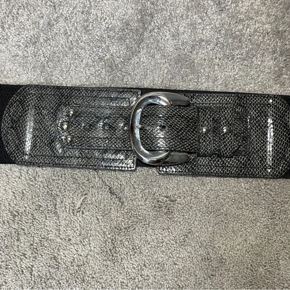 Black Faux Snake Skin‎ Wide Elastic Waist Belt size 1X